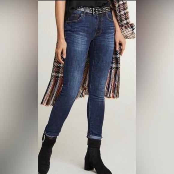 Cabi Cinch Skinny Jeans 3938 - Picture 6 of 10